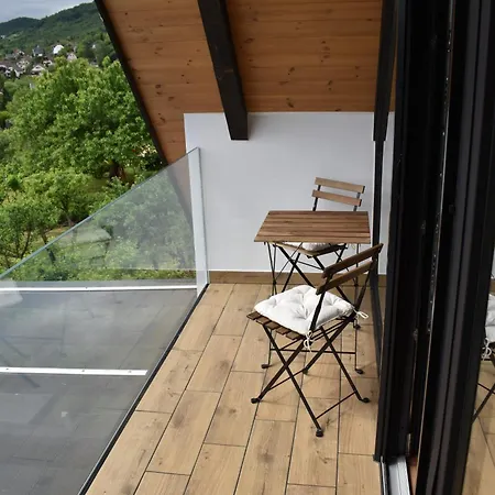 Villa Woodpecker