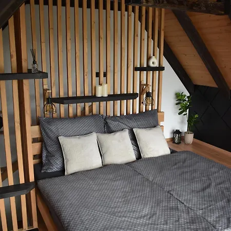 Woodpecker Villa