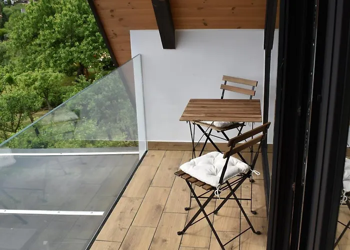 Villa Woodpecker